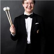 La bateria profesional con mucha experiencia en jazz (incluido big bands), hip-hop, rock, funk